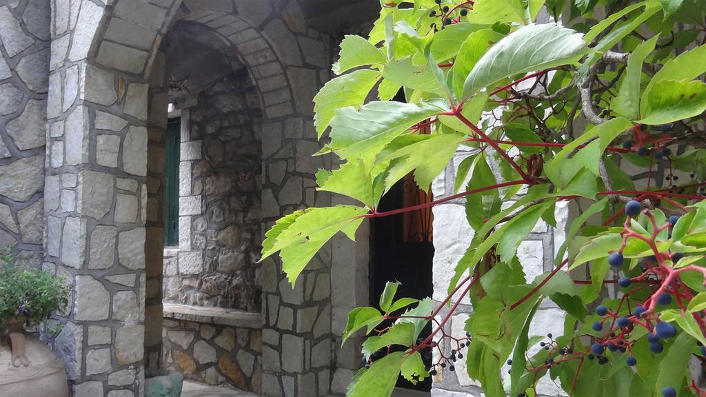 Sterna Apartment Asprogerakata Luaran gambar