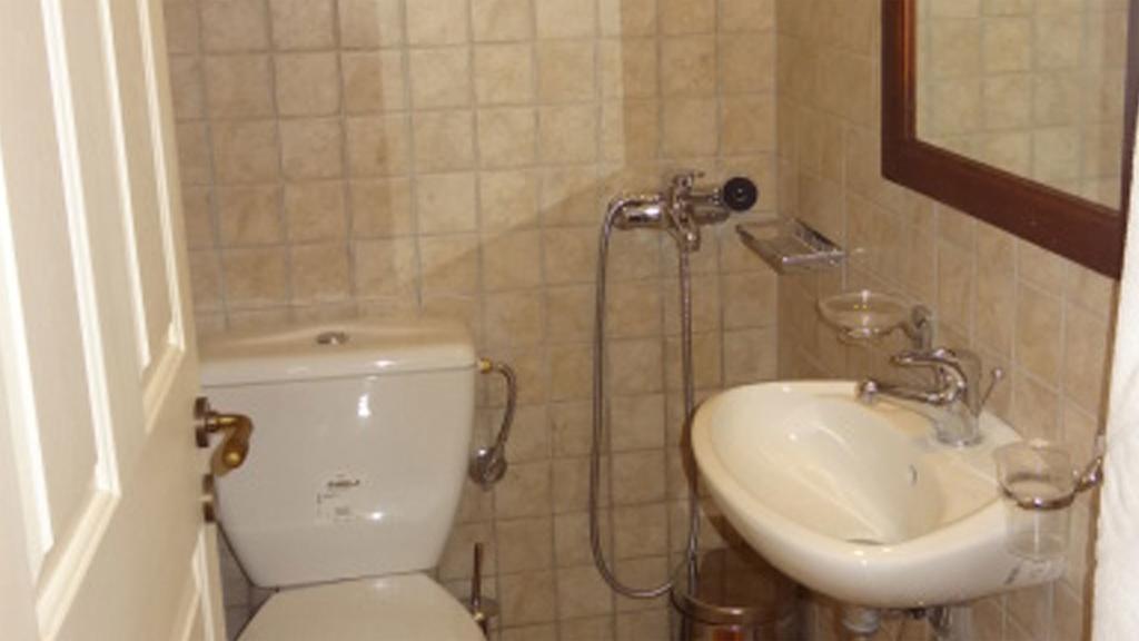Sterna Apartment Asprogerakata Luaran gambar